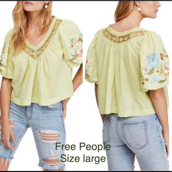 Free People Tops - 🎉HP🎉Free People green floral boho blouse